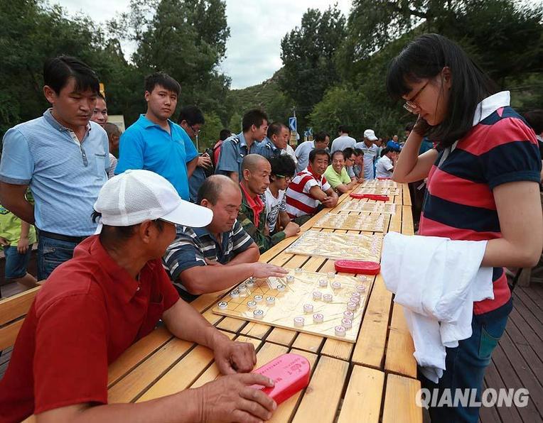 真人真钱棋盘游戏_棋盘真人可提现_真人棋盘钱游戏叫什么